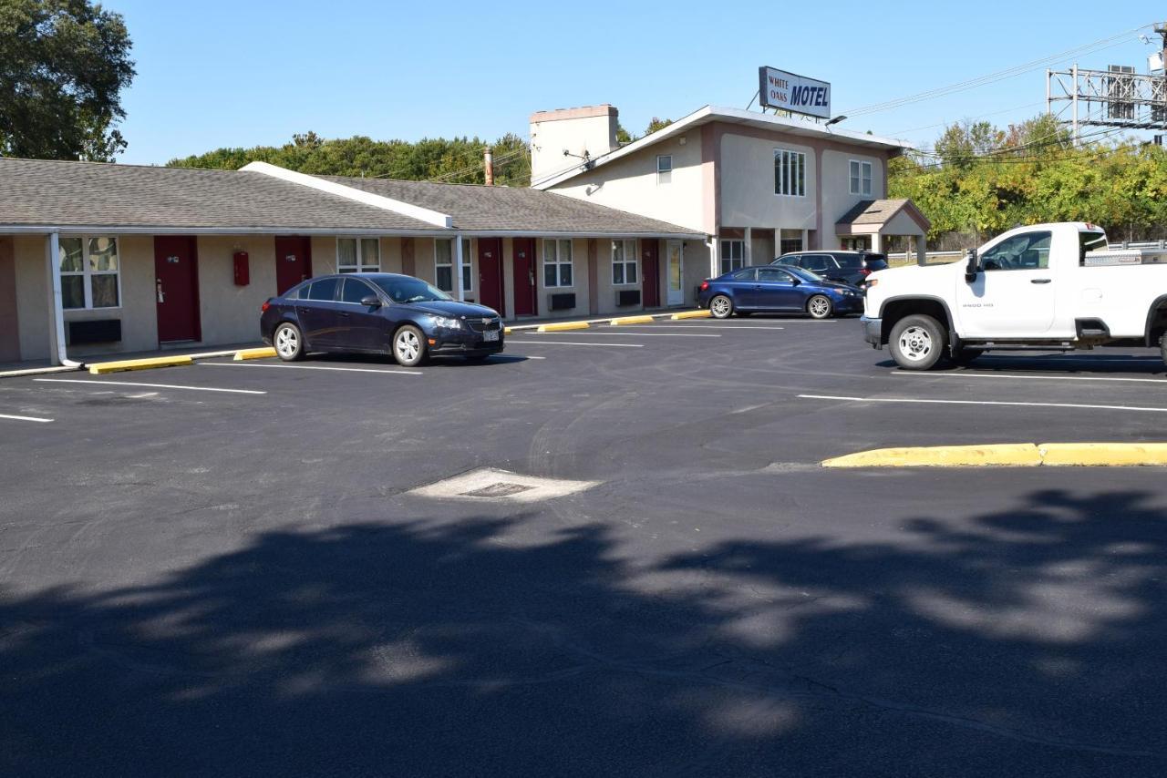 White Oaks Motel Pennsville/Carneys Point Exterior photo