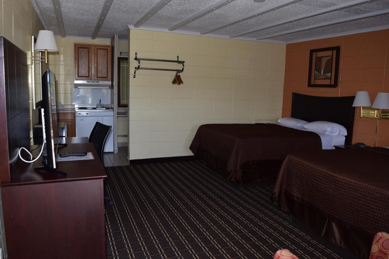 White Oaks Motel Pennsville/Carneys Point Exterior photo