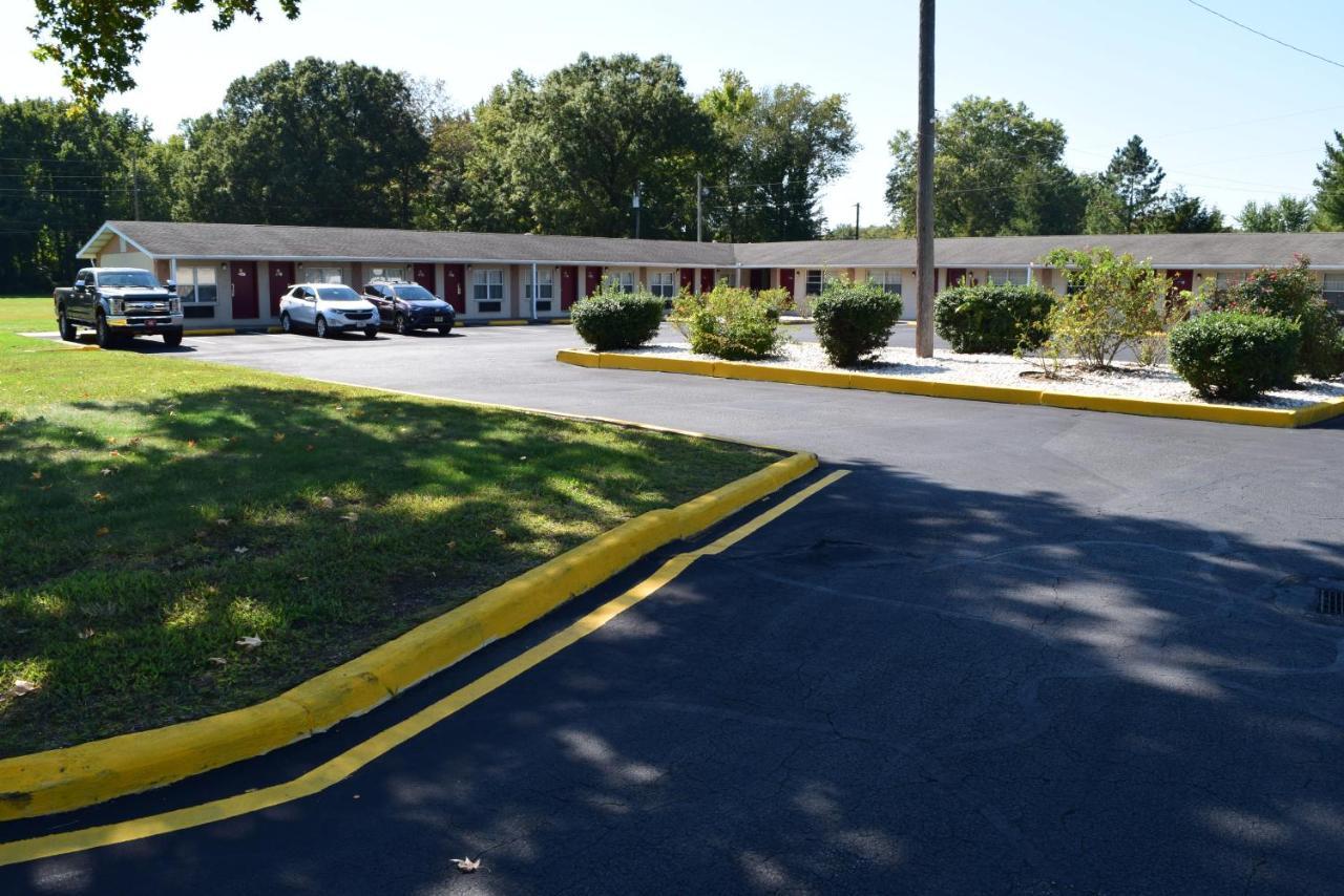 White Oaks Motel Pennsville/Carneys Point Exterior photo