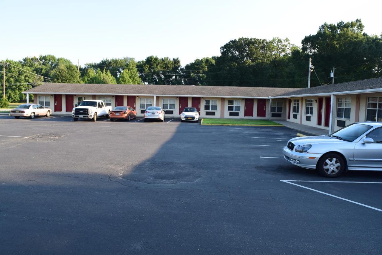 White Oaks Motel Pennsville/Carneys Point Exterior photo