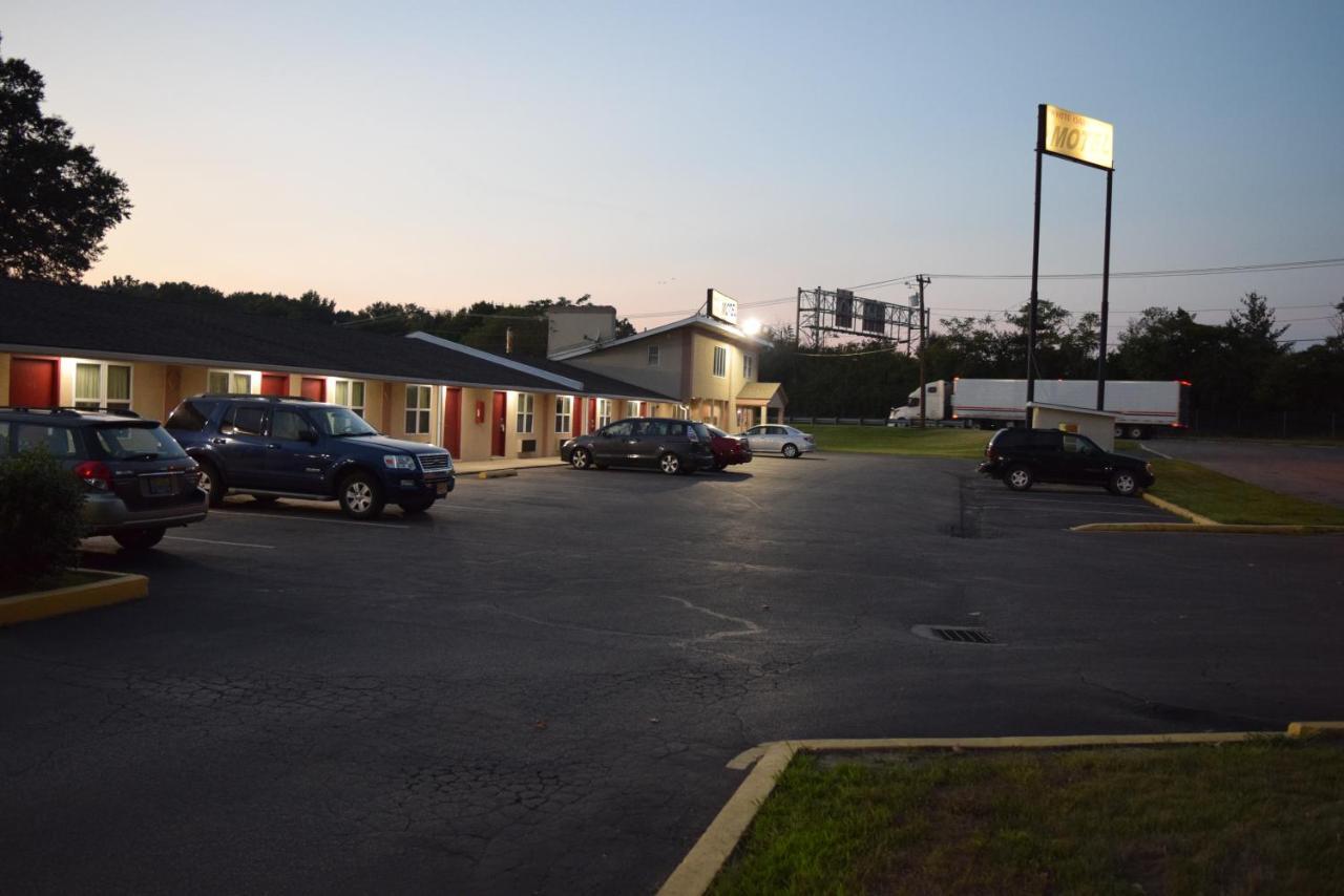 White Oaks Motel Pennsville/Carneys Point Exterior photo